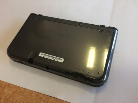 KONSOLA NEW NINTENDO 3DS XL CZARNA IPS + ŁADOWARKA + RYSIK