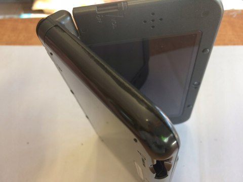 KONSOLA NEW NINTENDO 3DS XL CZARNA IPS + ŁADOWARKA + RYSIK