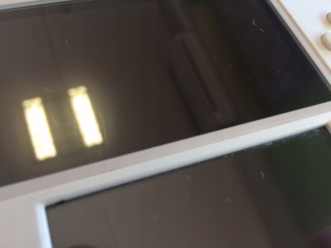 KONSOLA NINTENDO 2DS + ŁADOWARKA + RYSIK + GRA NEW SUPER MARIO 2 SPECIAL ED