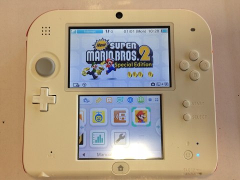 KONSOLA NINTENDO 2DS + ŁADOWARKA + RYSIK + GRA NEW SUPER MARIO 2 SPECIAL ED