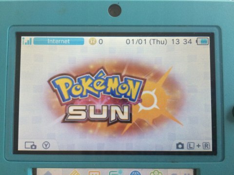 KONSOLA NINTENDO 2DS LIMITOWANA EDYCJA POKEMON + GRA POKEMON SUN + ŁAD