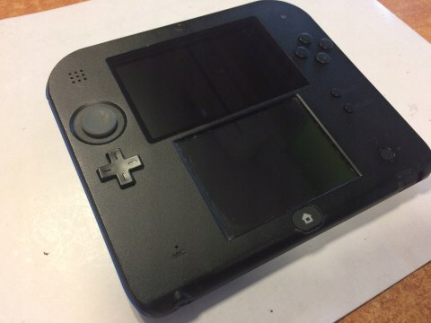 KONSOLA NINTENDO 2DS + RYSIK + USB + GRA MARIO KART 7 + ETUI