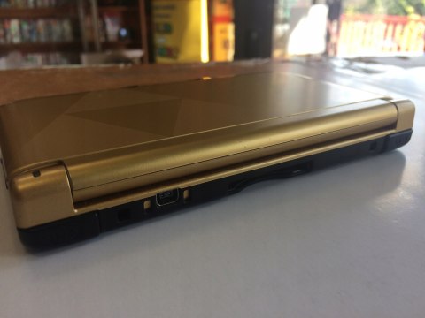 KONSOLA NINTENDO 3DS XL A LINK BETWEEN WORLDS LIMITED EDITION - ZELDA