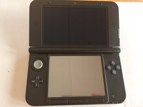 KONSOLA NINTENDO 3DS XL CZARNA MONSTER HUNTER 3 ULTIMATE LIMITED ED PACK