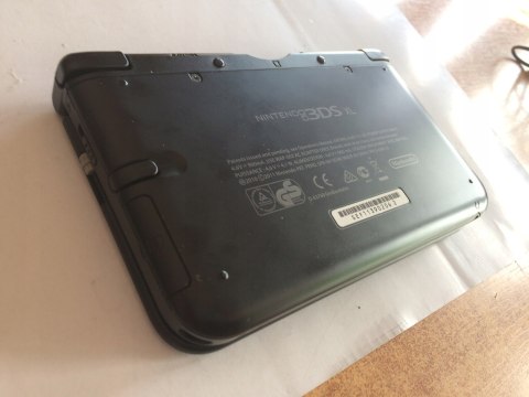 KONSOLA NINTENDO 3DS XL CZARNA MONSTER HUNTER 3 ULTIMATE LIMITED ED PACK