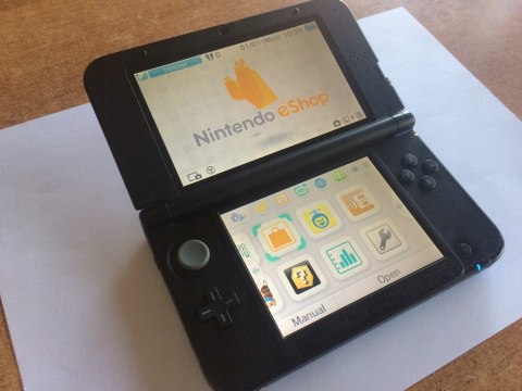 KONSOLA NINTENDO 3DS XL NIEBIESKA + ŁADOWARKA + RYSIK + KARTA PAMIĘCI