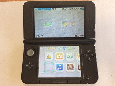 KONSOLA NINTENDO 3DS XL SREBRNO-CZARNA + RYSIK + USB + PUDEŁKO