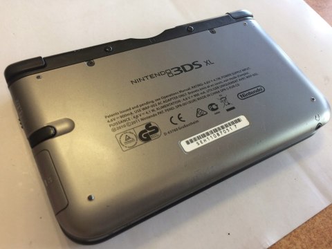 KONSOLA NINTENDO 3DS XL SREBRNO-CZARNA + RYSIK + USB + PUDEŁKO