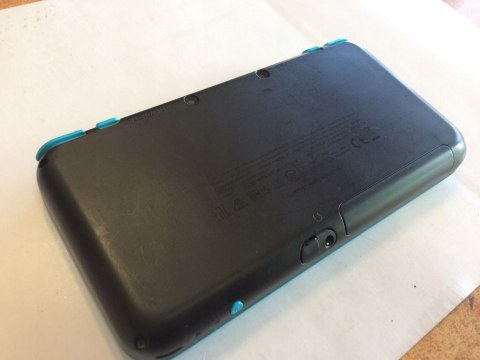 ŁADNA KONSOLA NEW NINTENDO 2DS XL NIEBIESKO-CZARNA W PUDEŁKU Z ŁADOWARKĄĄĄĄ