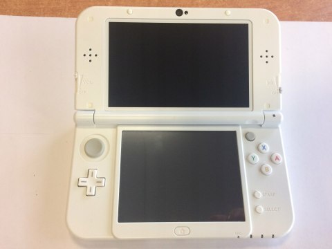 ŁADNA KONSOLA NEW NINTENDO 3DS XL BIAŁA + GRA MINECRAFT + RESIDENT EVIL REV