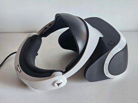 PLAYSTATION VR V2 PS4/PS5 + KAMERA V2 +2x MOVE +ŁADOWARKA +4 GRY DLA DZIECI