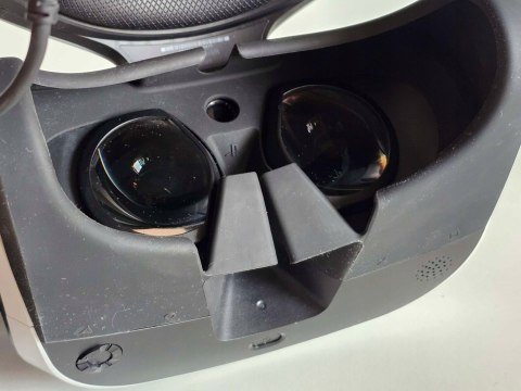 PLAYSTATION VR V2 PS4/PS5 + KAMERA V2 +2x MOVE +ŁADOWARKA +4 GRY DLA DZIECI