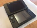 ZADBANA KONSOLA NINTENDO 3DS XL W KOLORZE CZARNYM + RYSIK + USB + PUDEŁKO