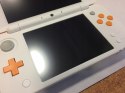 BARDZO ŁADNA KONSOLA NEW NINTENDO 2DS XL BIAŁO-POMARAŃCZKOWA - KOMPLET
