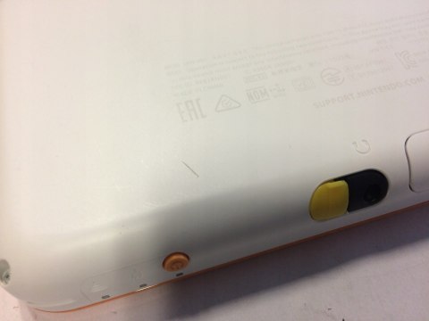 BARDZO ŁADNA KONSOLA NEW NINTENDO 2DS XL BIAŁO-POMARAŃCZKOWA - KOMPLET