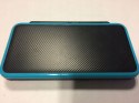 ZADBANA KONSOLA NEW NINTENDO 2DS XL NIEBIESKO-CZARNA + ŁADOWARKA + RYSIK