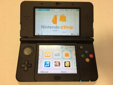 ZADBANA KONSOLA NEW NINTENDO 3DS CZARNA + RYSIK + PUDEŁKO + ŁADOWARKA