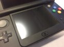 ZADBANA KONSOLA NEW NINTENDO 3DS CZARNA + RYSIK + PUDEŁKO + ŁADOWARKA