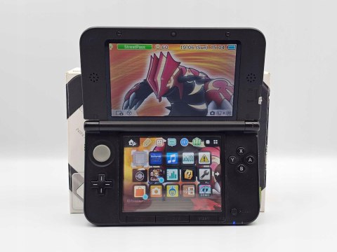 ZADBANA KONSOLA NINTENDO 3DS XL CZARNA + ZAINSTALOWANE GRY