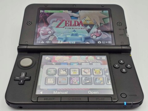 ZADBANA KONSOLA NINTENDO 3DS XL CZARNA + ZAINSTALOWANE GRY