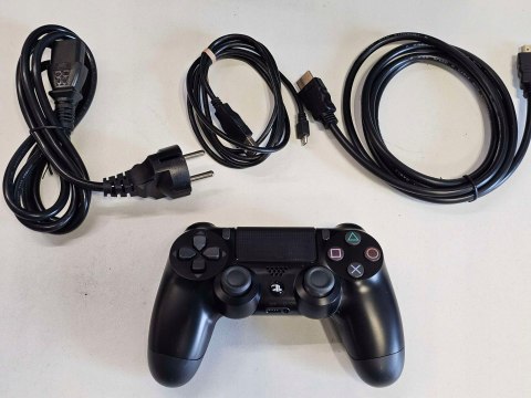 ZADBANA KONSOLA SONY PLAYSTATION 4 PRO 1TB + PAD + 3 GRY