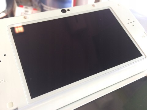 BARDZO ŁADNA KONSOLA NEW NINTENDO 3DS XL BIAŁA + RYSIK + ŁADOWARKA