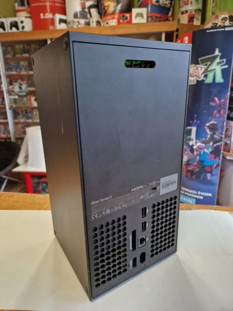 KONSOLA MICROSOFT XBOX SERIES X 1TB Z NAPĘDEM + PAD + 3 GRY