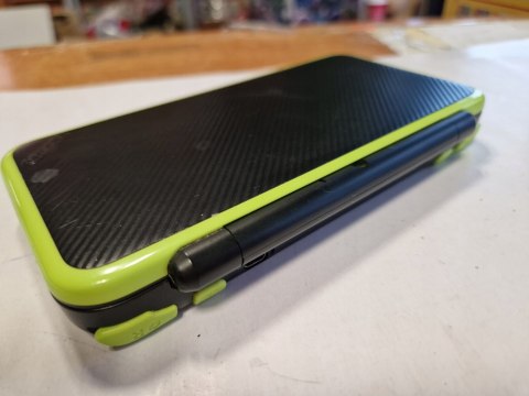 KONSOLA NEW NINTENDO 2DS XL CZARNO-ZIELONA + MARIO KART 7
