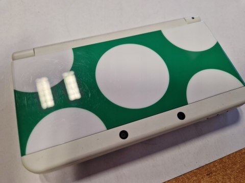 KONSOLA NEW NINTENDO 3DS BIAŁA + ANIMAL CROSSING + DODATKOWE COVER PLATE'Y