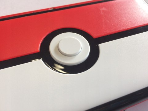 KONSOLA NINTENDO 2DS XL EDYCJA POKE BALL + PUDEŁKO + ŁADOWARKA