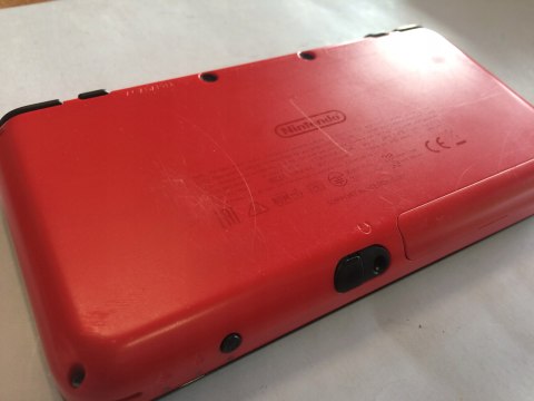 KONSOLA NINTENDO 2DS XL EDYCJA POKE BALL + PUDEŁKO + ŁADOWARKA