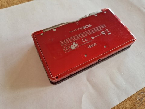 KONSOLA NINTENDO 3DS CZERWONA + ŁADOWARKA + PUDEŁKO