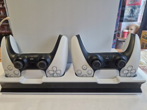 KONSOLA SONY PLAYSTATION 5 825GB SSD 1116A + 2x PAD + PODSTAWKA