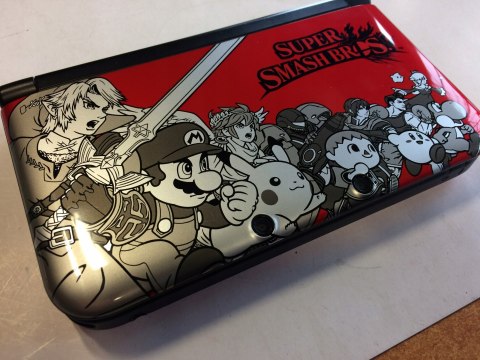 ŁADNA CZERWONA KONSOLA NINTENDO 3DS XL SMASH BROS LIMITED EDITION + GRA
