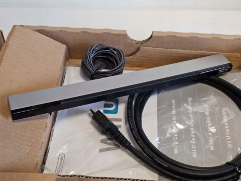 ŁADNA NINTENDO WII U 8GB + GAMEPAD + OKABLOWANIE + PUDEŁKO