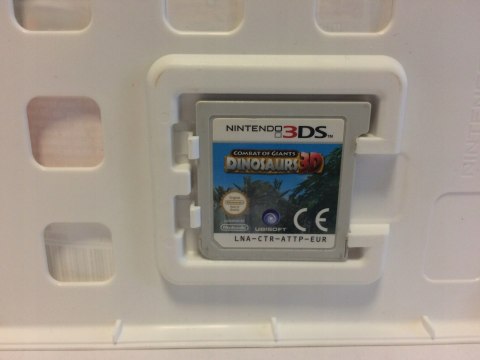 COMBAT OF GIANTS DINOSAURS 3D [3DS]