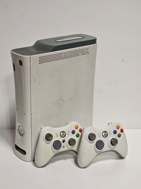 KONSOLA XBOX 360 + DYSK 20GB + DWA PADY / CAŁOŚĆ Z USTERKAMI