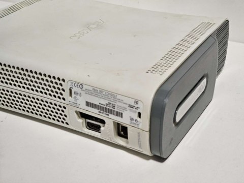 KONSOLA XBOX 360 + DYSK 20GB + DWA PADY / CAŁOŚĆ Z USTERKAMI
