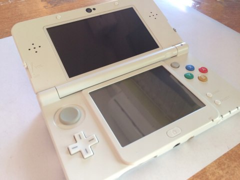 KONSOLA NEW NINTENDO 3DS BIAŁA + ANIMAL CROSSING + COVER PLATE'Y