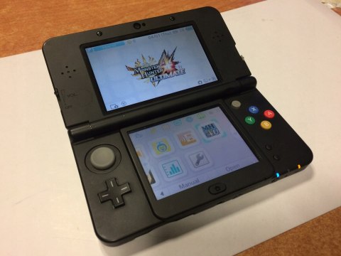 KONSOLA NEW NINTENDO 3DS CZARNA MONSTER HUNTER 4 ULTIMATE + GRA MH4U