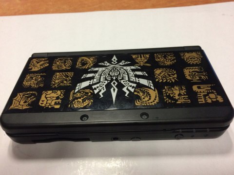 KONSOLA NEW NINTENDO 3DS CZARNA MONSTER HUNTER 4 ULTIMATE + GRA MH4U