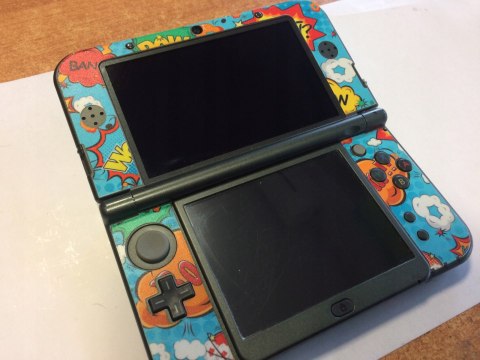KONSOLA NEW NINTENDO 3DS XL CZARNA IPS + ETUI + RYSIK + ŁADOWARKA