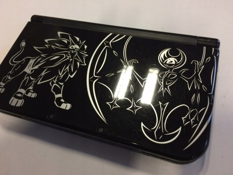 KONSOLA NEW NINTENDO 3DS XL IPS WERSJA SOLGALEO & LUNALA IPS + ETUI