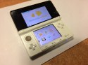 KONSOLA NINTENDO 3DS BIAŁA + ŁADOWARKA + RYSIK + PUDEŁKO