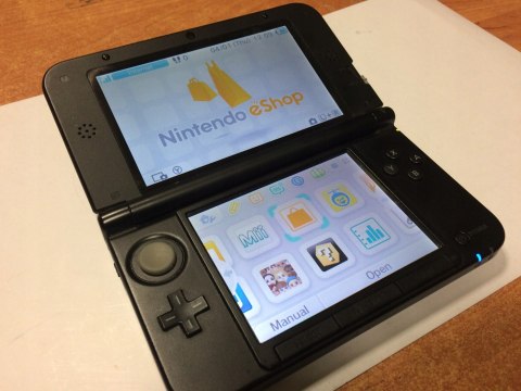 KONSOLA NINTENDO 3DS XL SREBRNA + GRA MARIO KART 7 + PUDEŁKO