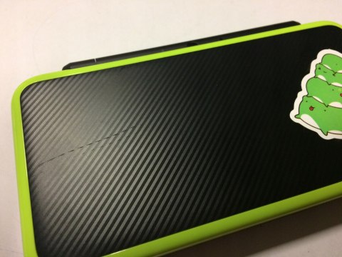 ZADBANA KONSOLA NEW NINTENDO 2DS XL CZARNO-ZIELONA + MARIO KART 7 + ETUI