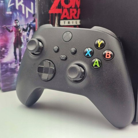 KONSOLA XBOX SERIES X 1TB Z NAPĘDEM + 3 GRY + PAD