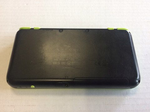 KONSOLA NEW NINTENDO 2DS XL CZARNO-ZIELONA + GRA MARIO KART 7