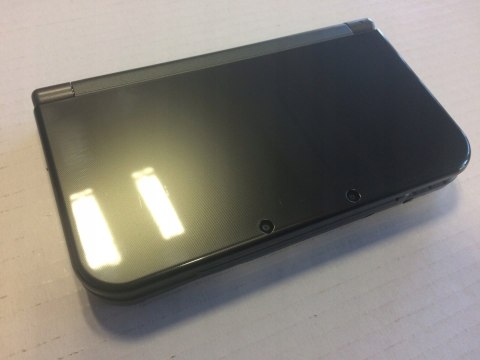 KONSOLA NEW NINTENDO 3DS XL CZARNA + ETUI + RYSIK + ŁADOWARKA