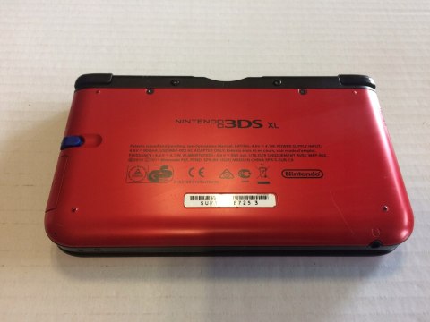 KONSOLA NINTENDO 3DS XL CZERWONA + PUDEŁKO + GRA NEW SUPER MARIO 2